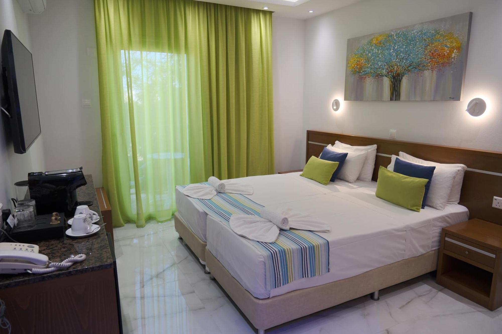 Chambre Double ou Lits Jumeaux Standard avec Balcon
